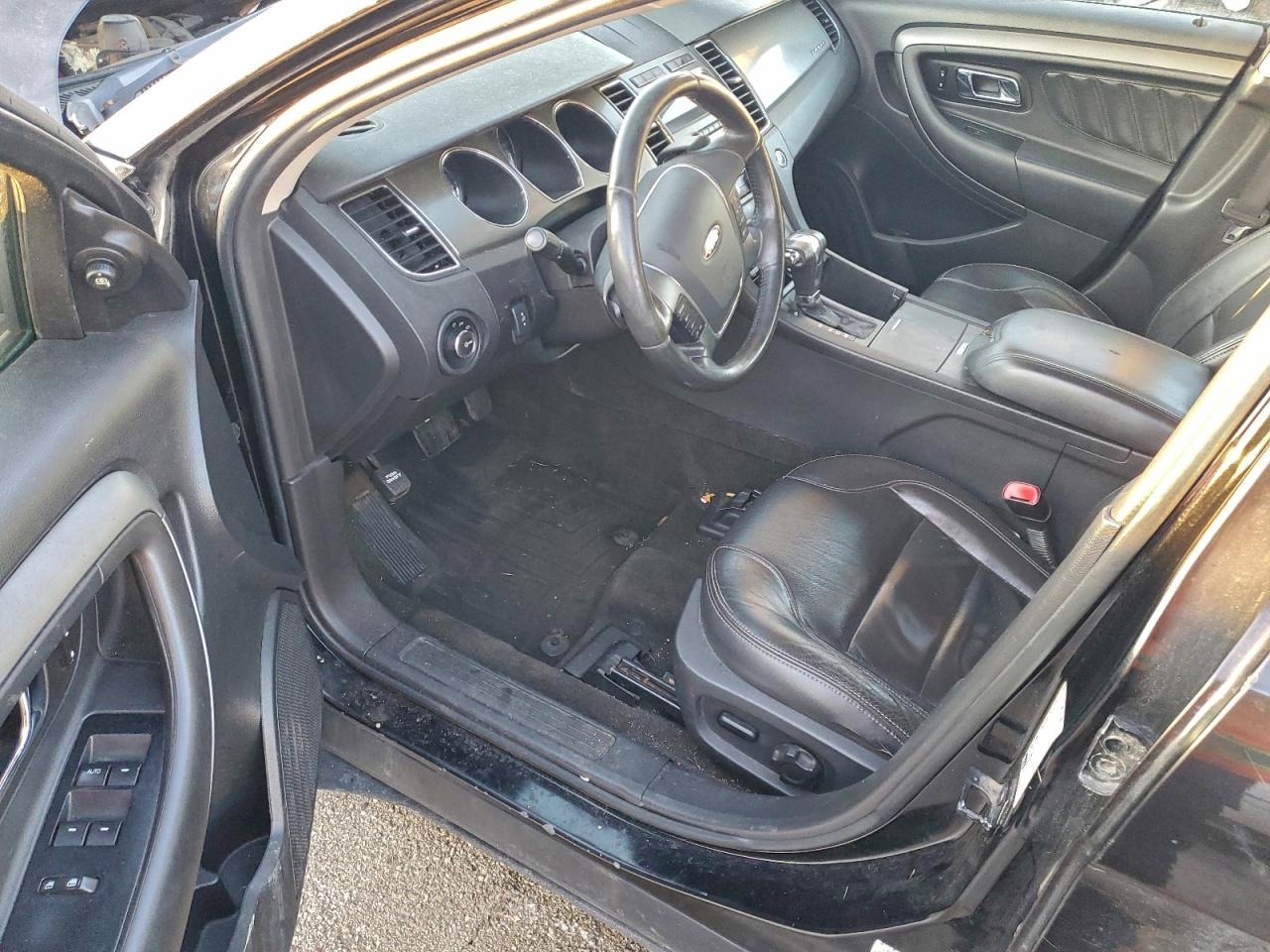 2012 FORD TAURUS SEL photo 8