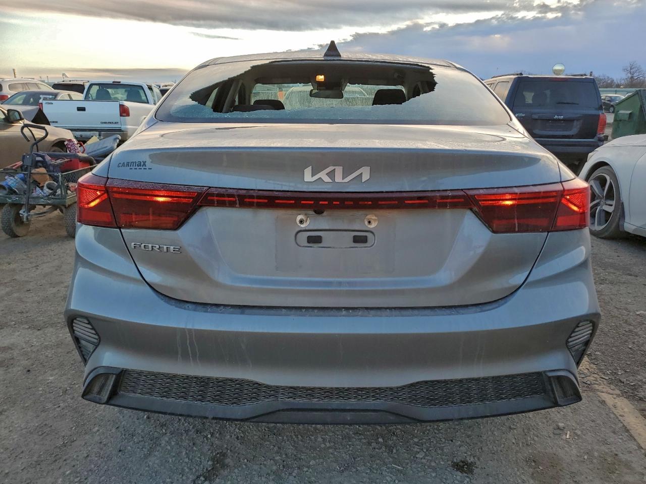 2023 KIA FORTE LX photo 6