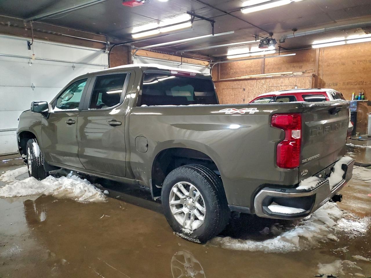 2023 CHEVROLET SILVERADO K1500 LT-L photo 2