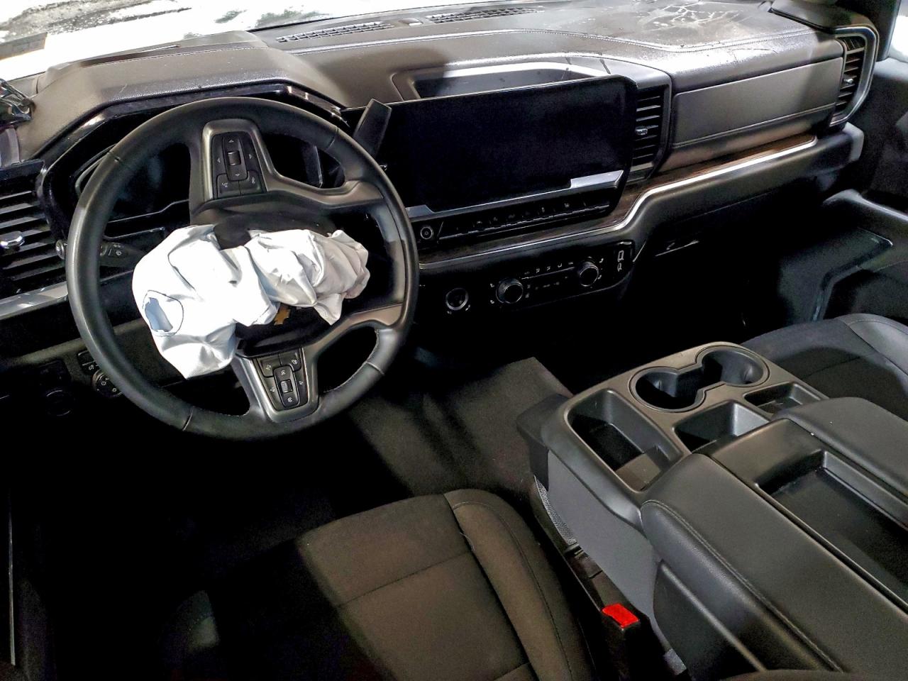 2023 CHEVROLET SILVERADO K1500 LT-L photo 8