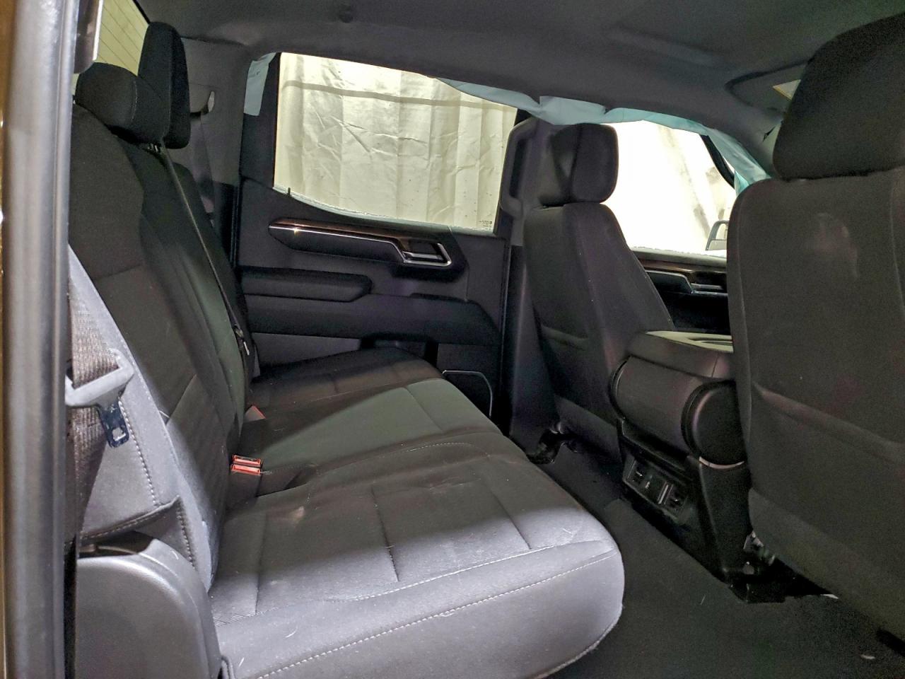 2023 CHEVROLET SILVERADO K1500 LT-L photo 10