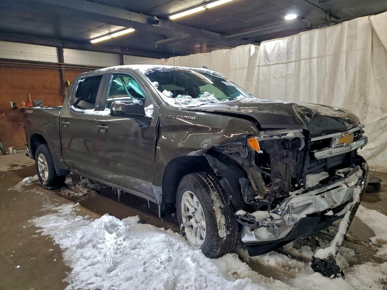 2023 CHEVROLET SILVERADO K1500 LT-L photo 4