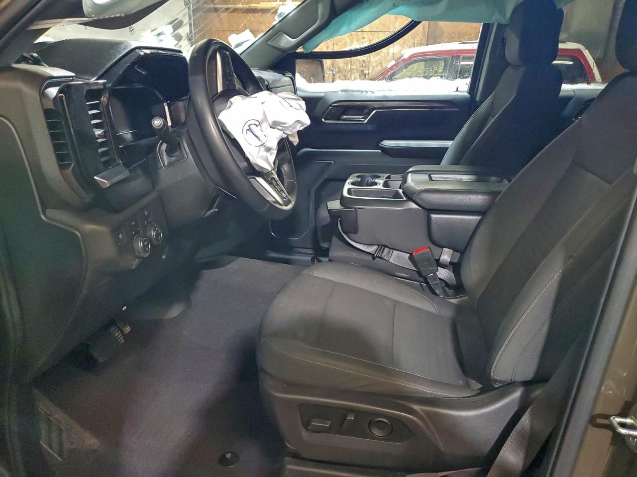2023 CHEVROLET SILVERADO K1500 LT-L photo 7