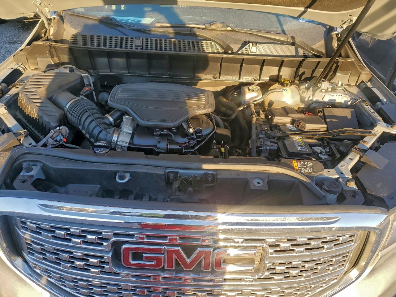 2019 GMC ACADIA DENALI photo 23