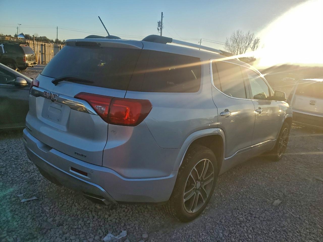 2019 GMC ACADIA DENALI photo 5