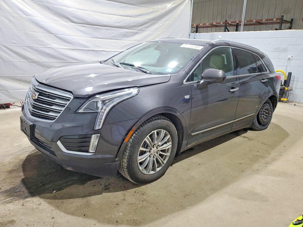 2017 CADILLAC XT5