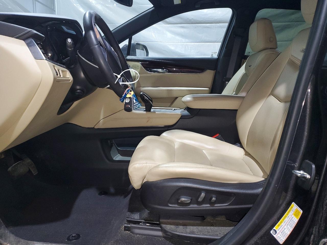 2017 CADILLAC XT5 LUXURY photo 7