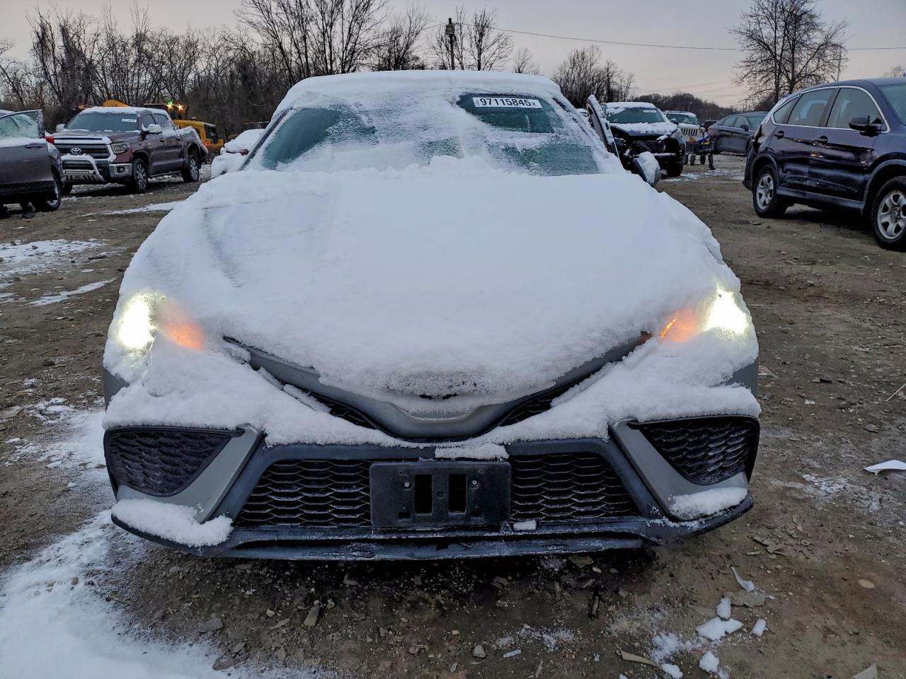 2021 TOYOTA CAMRY SE photo 9