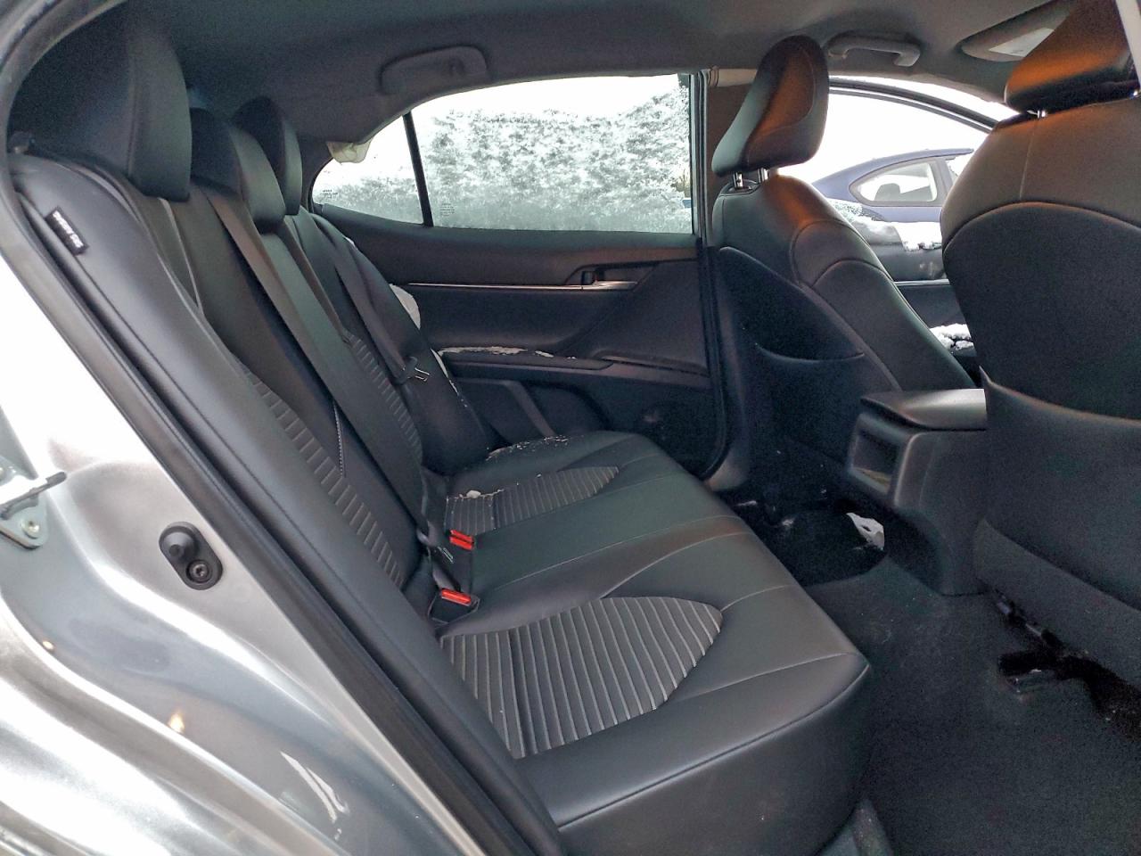 2021 TOYOTA CAMRY SE photo 19