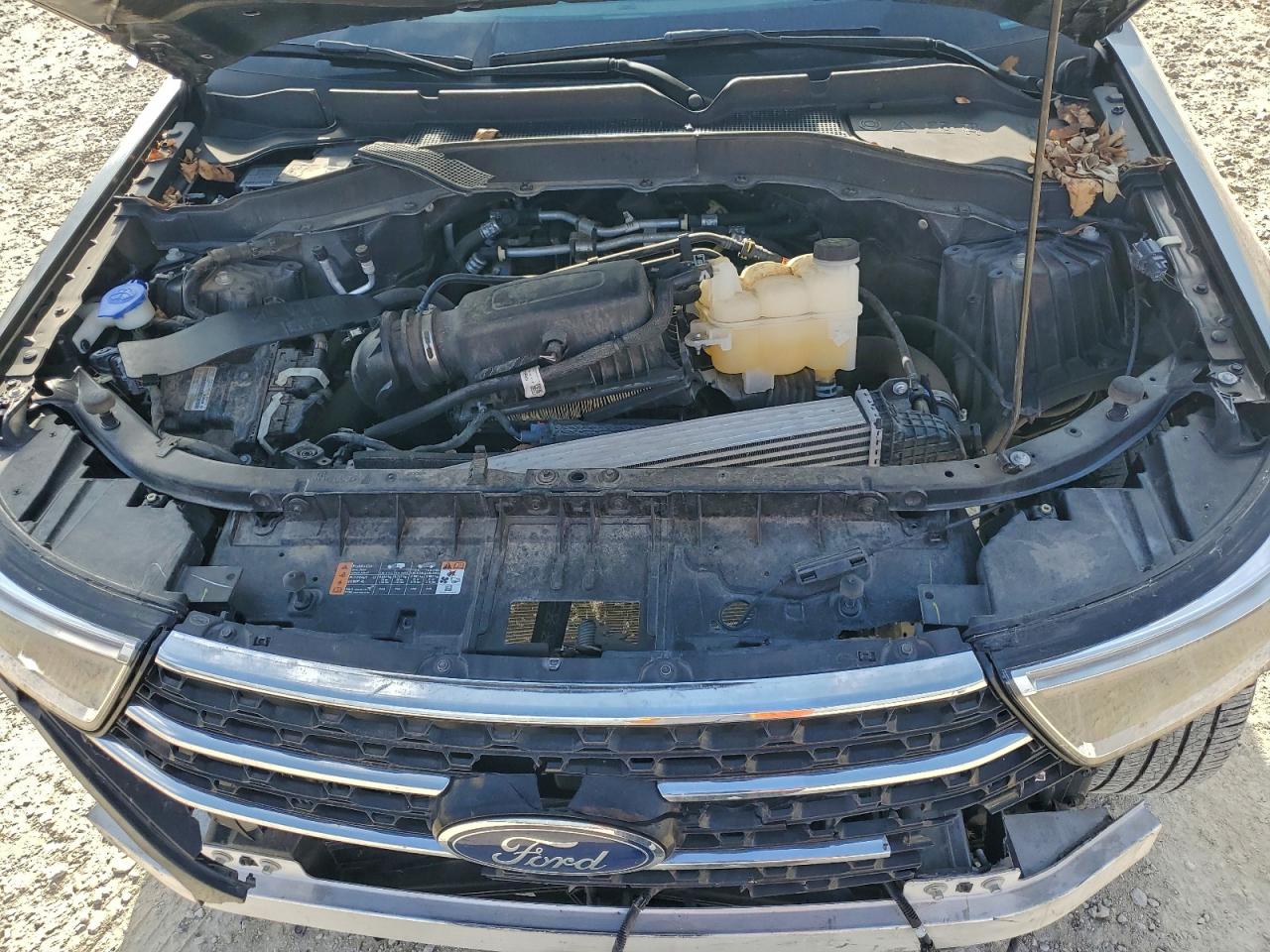 2023 FORD EXPLORER XLT photo 12