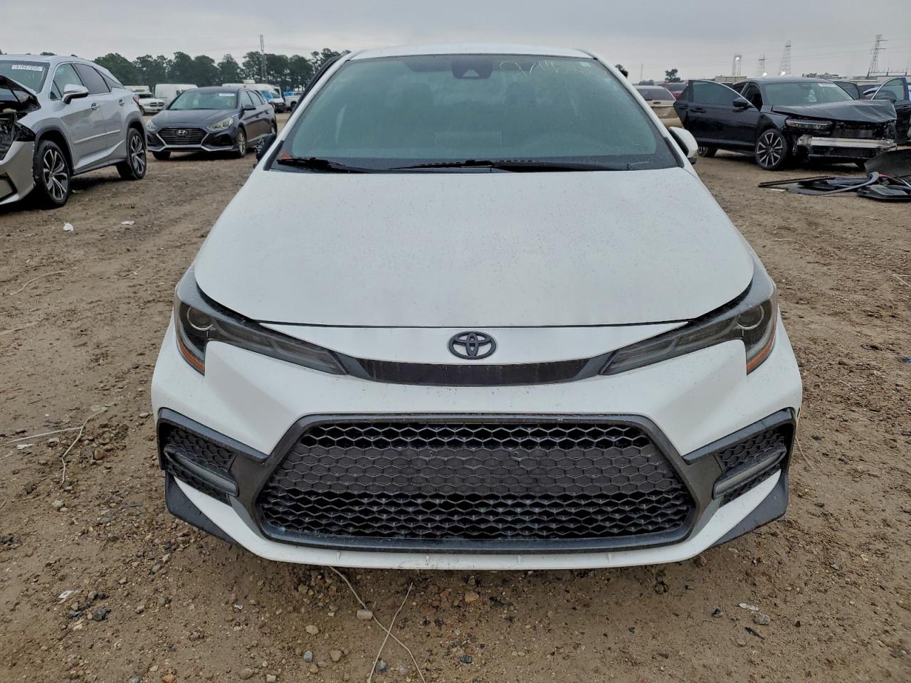 2020 TOYOTA COROLLA SE photo 5