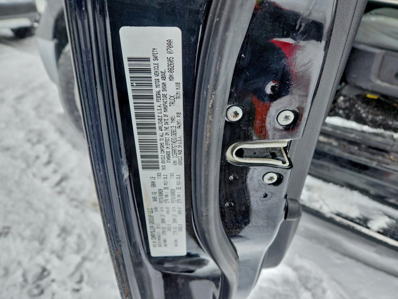 2014 RAM 1500 SLT photo 12