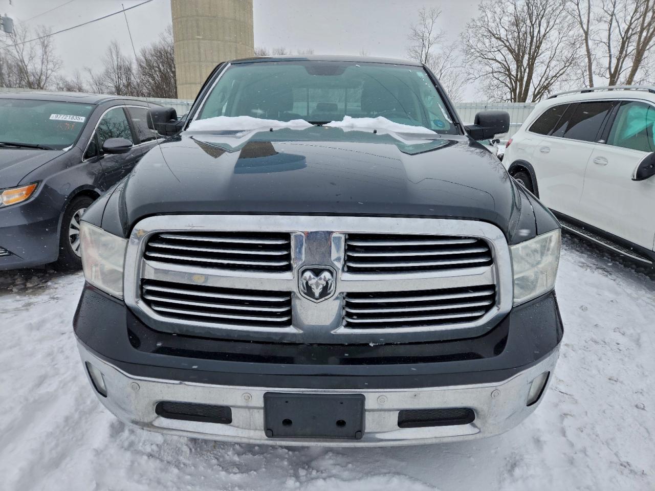 2014 RAM 1500 SLT photo 5