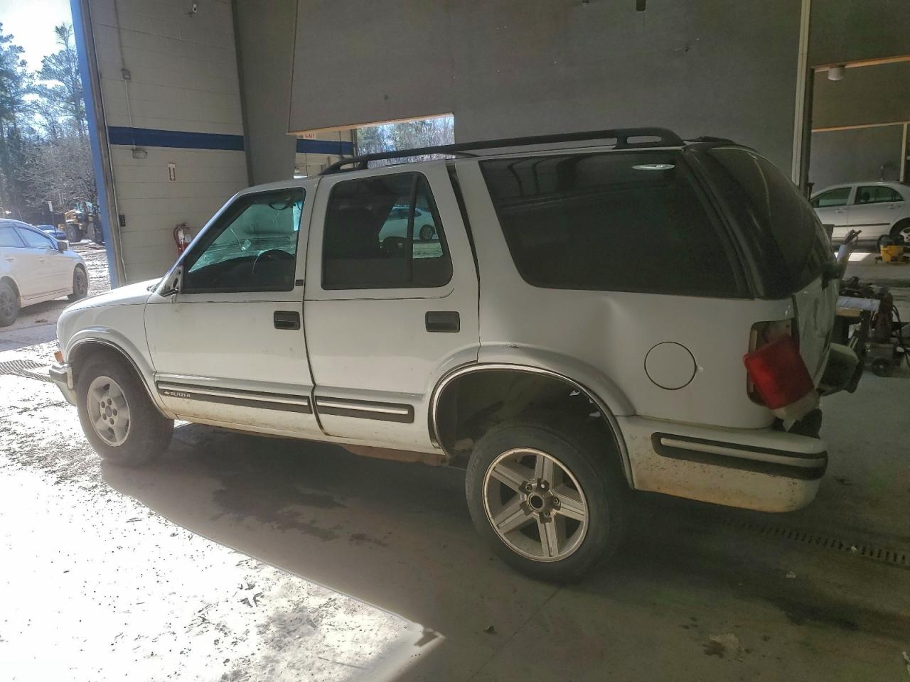1998 CHEVROLET BLAZER photo 4