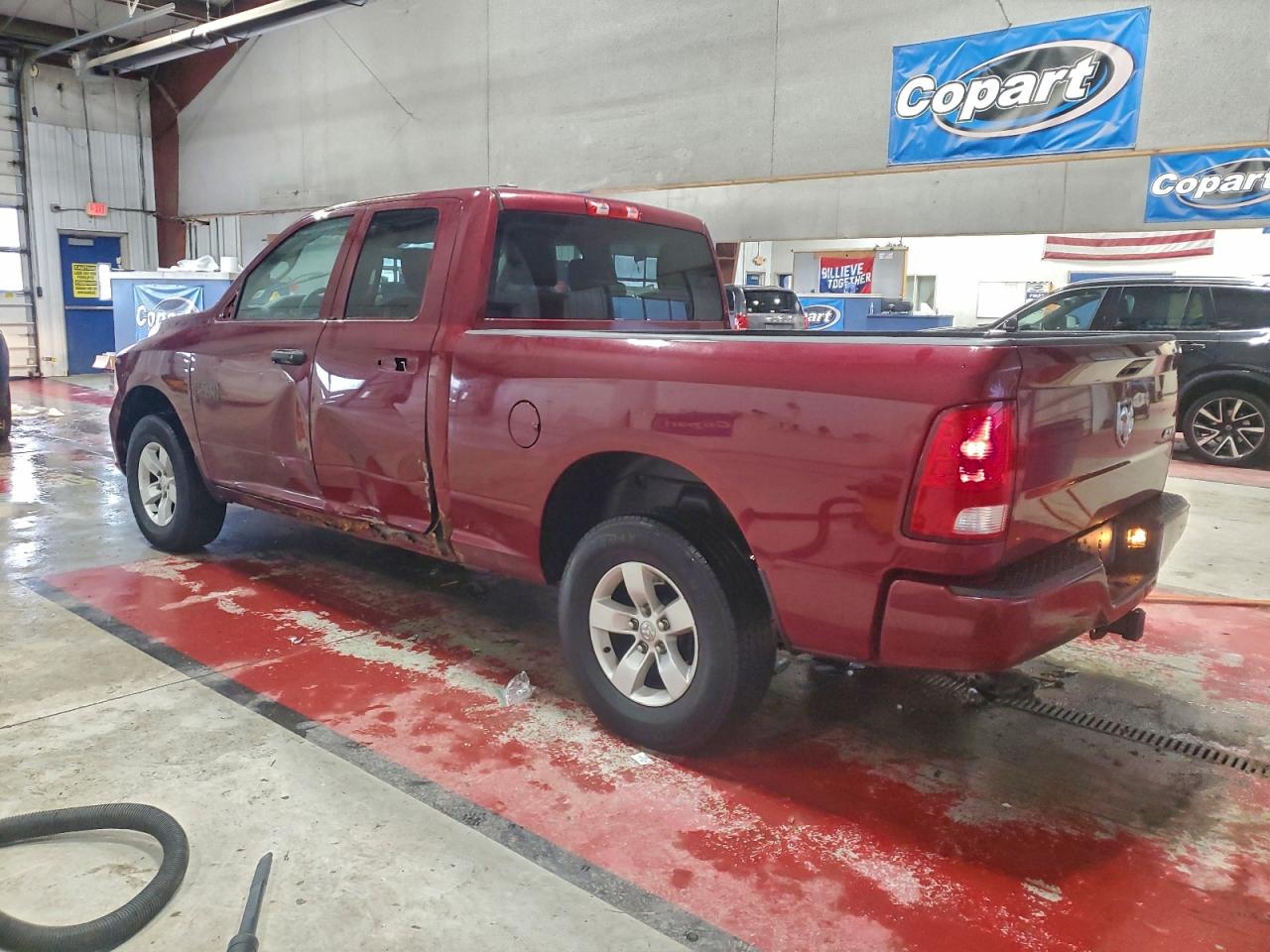 2017 RAM 1500 ST photo 4