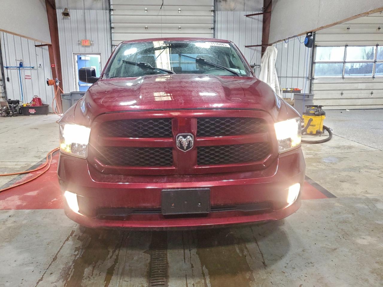 2017 RAM 1500 ST photo 13