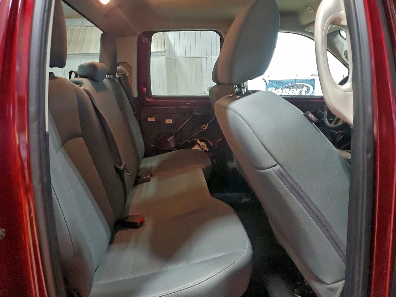 2017 RAM 1500 ST photo 31