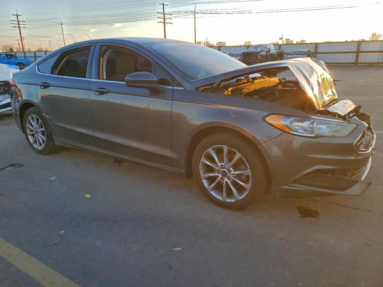 2017 FORD FUSION SE photo 4