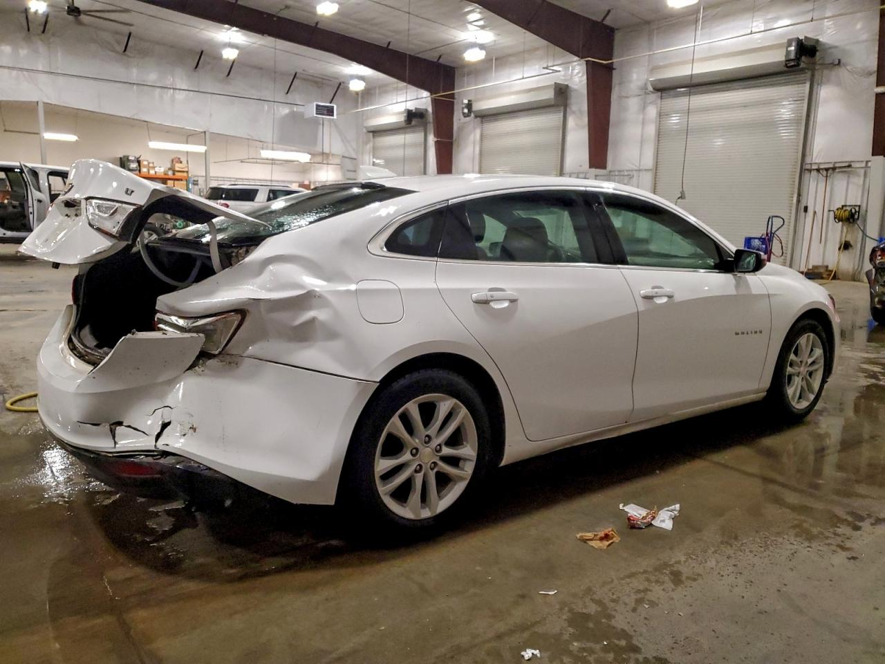 2017 CHEVROLET MALIBU LT photo 5