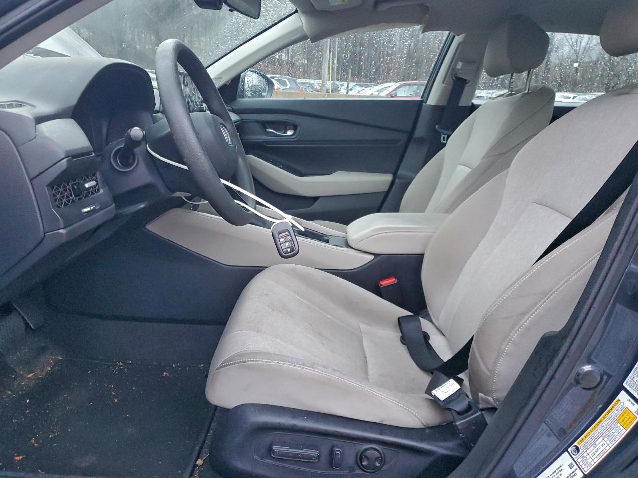 2024 HONDA ACCORD EX photo 13