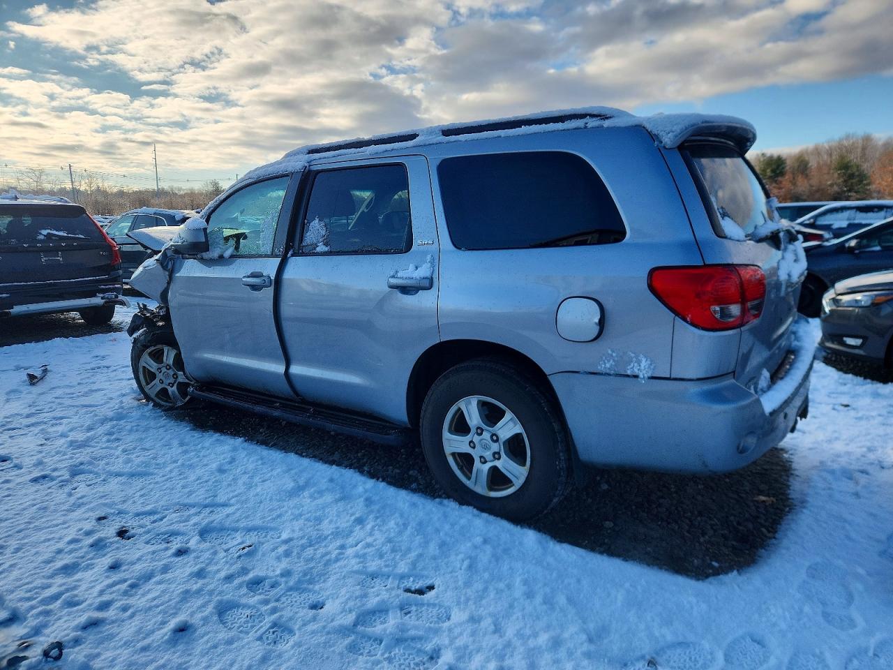 2012 TOYOTA SEQUOIA SR5 photo 2