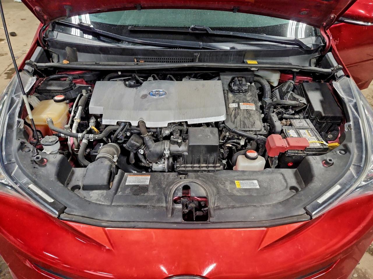 2016 TOYOTA PRIUS photo 34