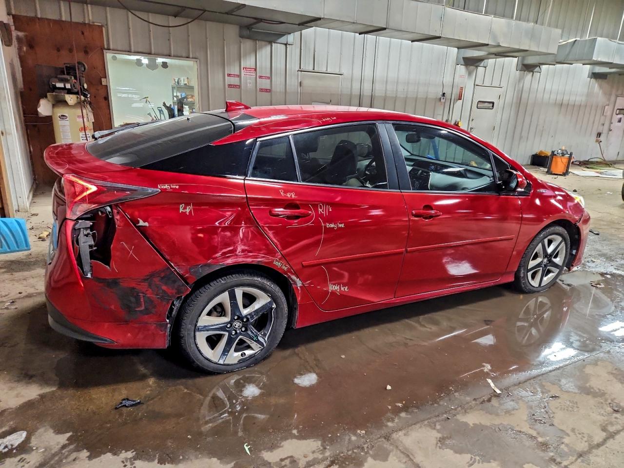 2016 TOYOTA PRIUS photo 7