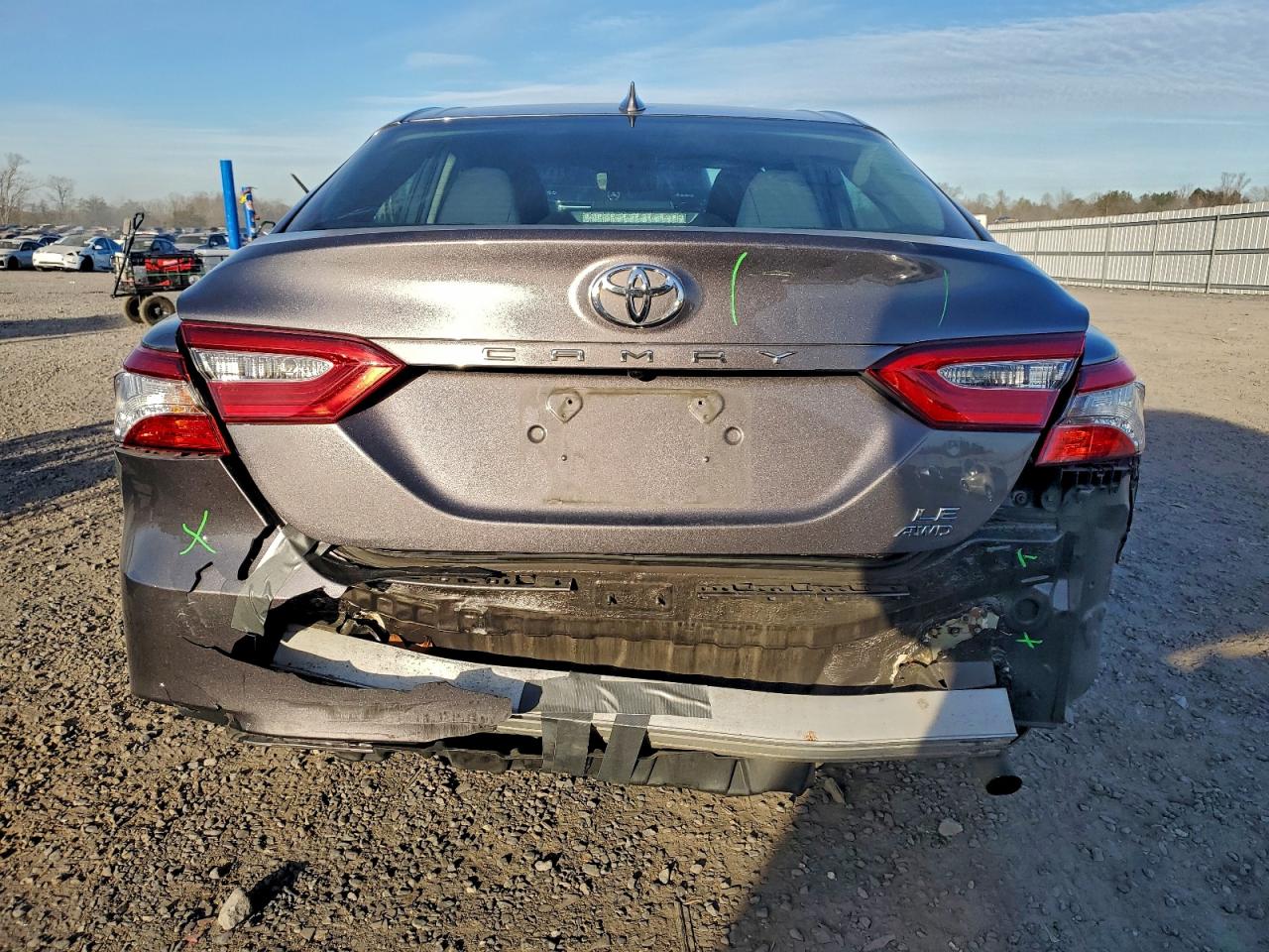 2020 TOYOTA CAMRY LE photo 6