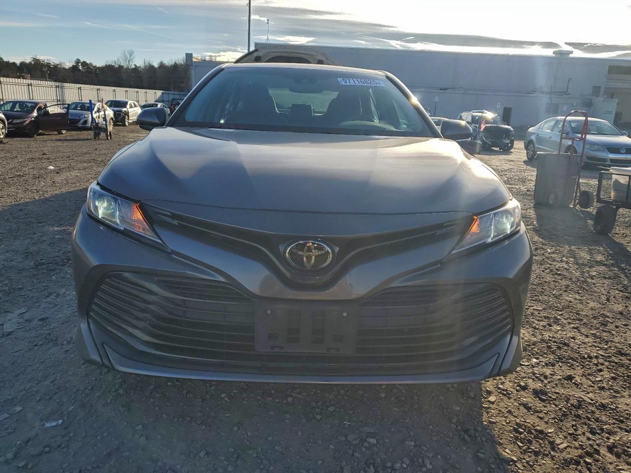 2020 TOYOTA CAMRY LE photo 5