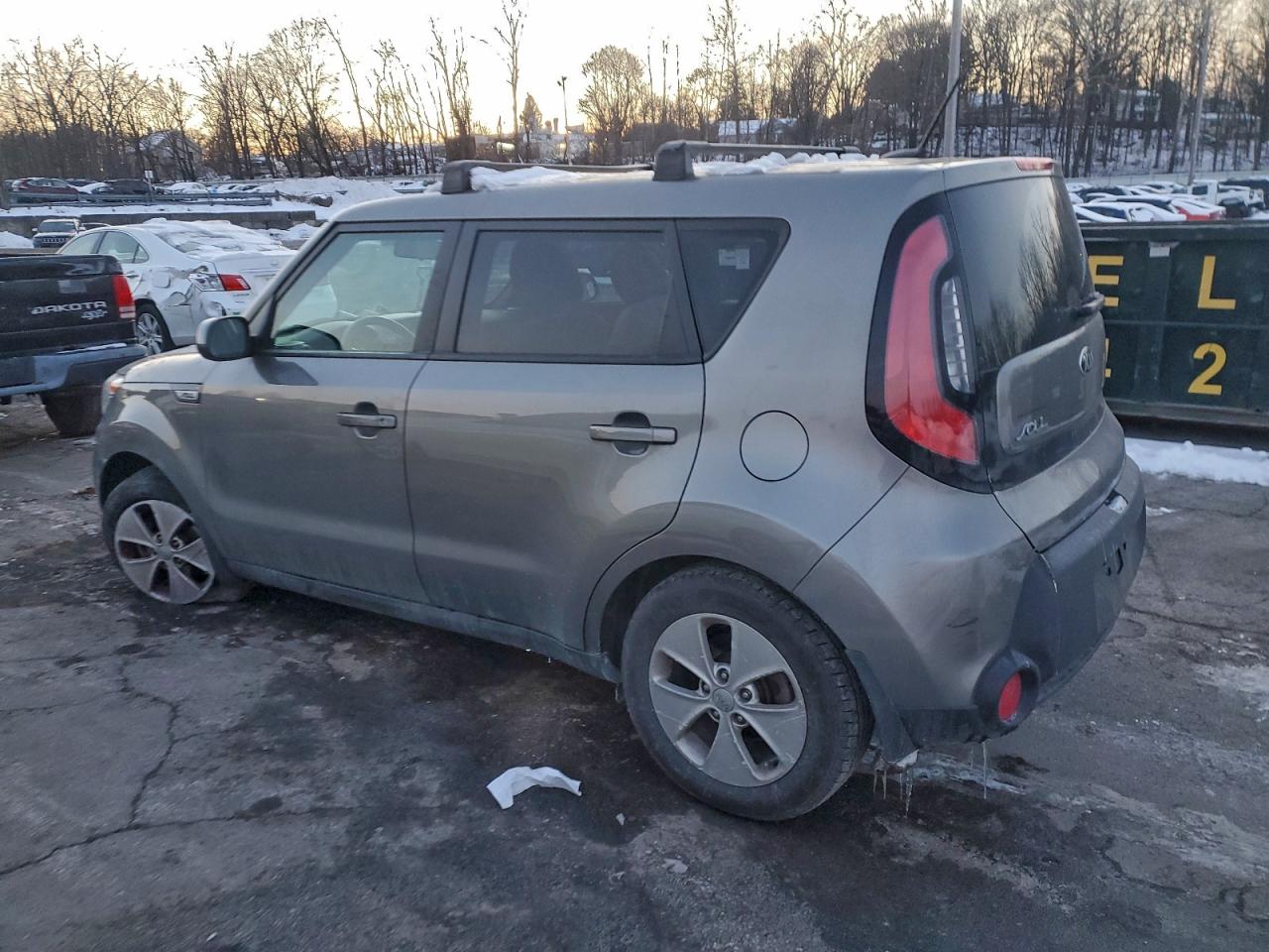 2015 KIA SOUL photo 2