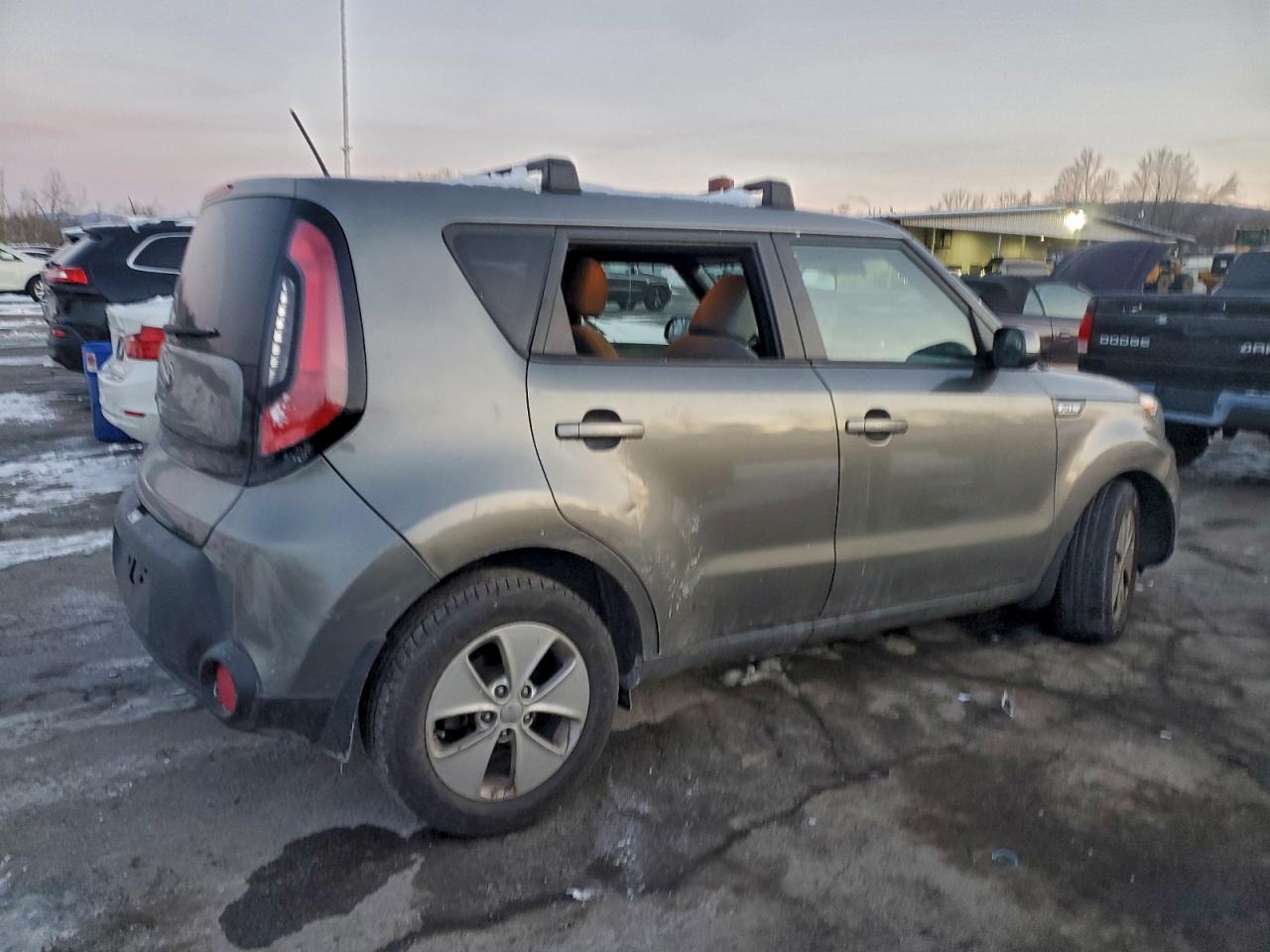 2015 KIA SOUL photo 3