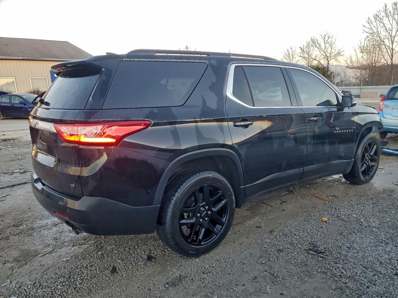 2019 CHEVROLET TRAVERSE LT photo 3