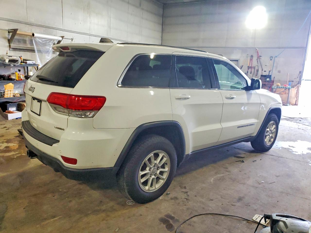 2018 JEEP GRAND CHEROKEE LAREDO photo 7