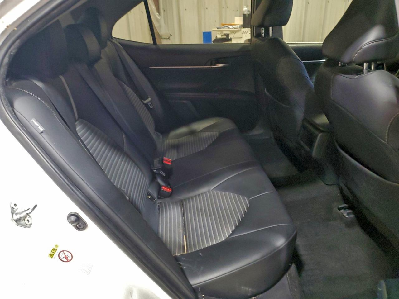 2018 TOYOTA CAMRY L photo 37