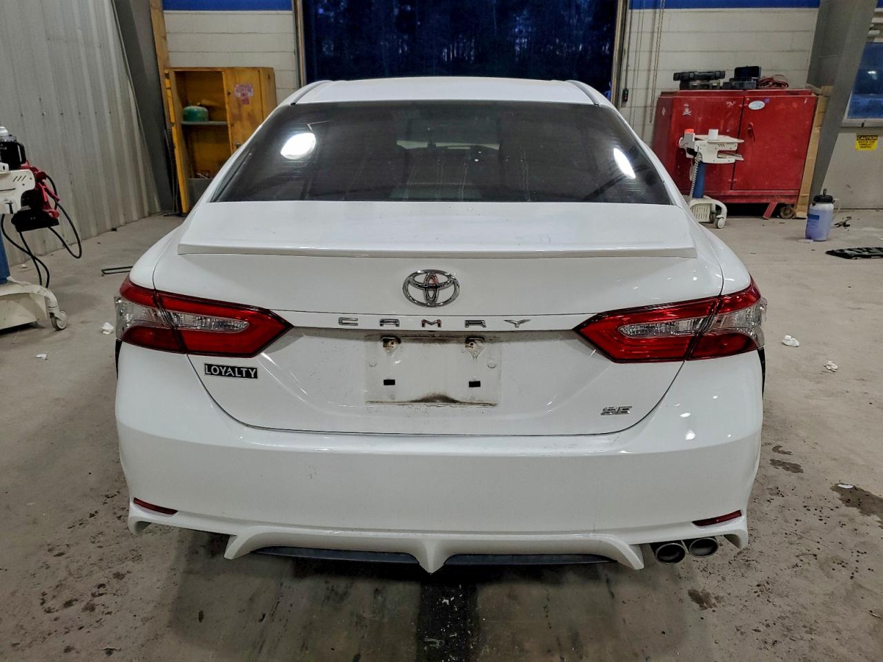 2018 TOYOTA CAMRY L photo 21