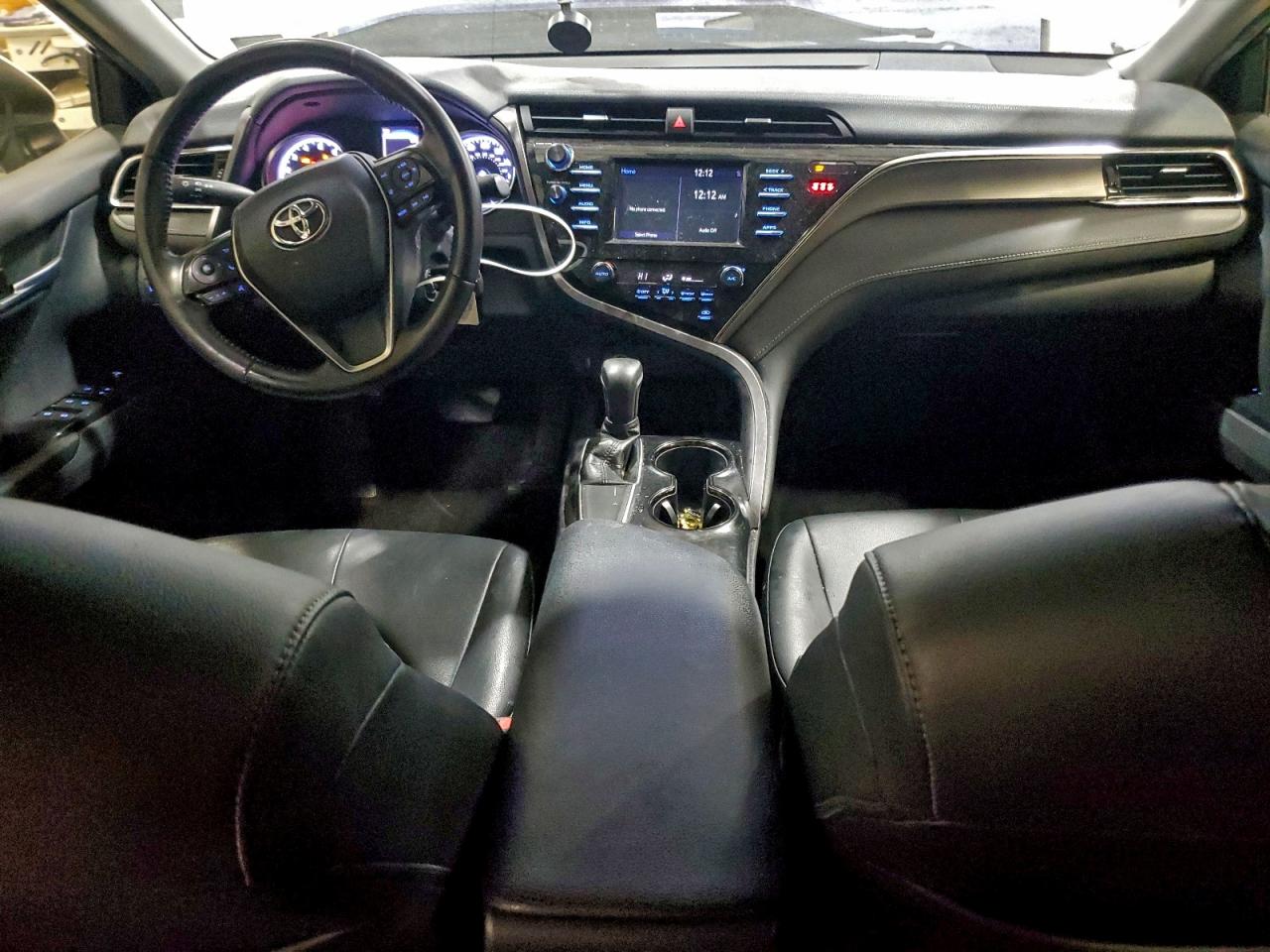2018 TOYOTA CAMRY L photo 29