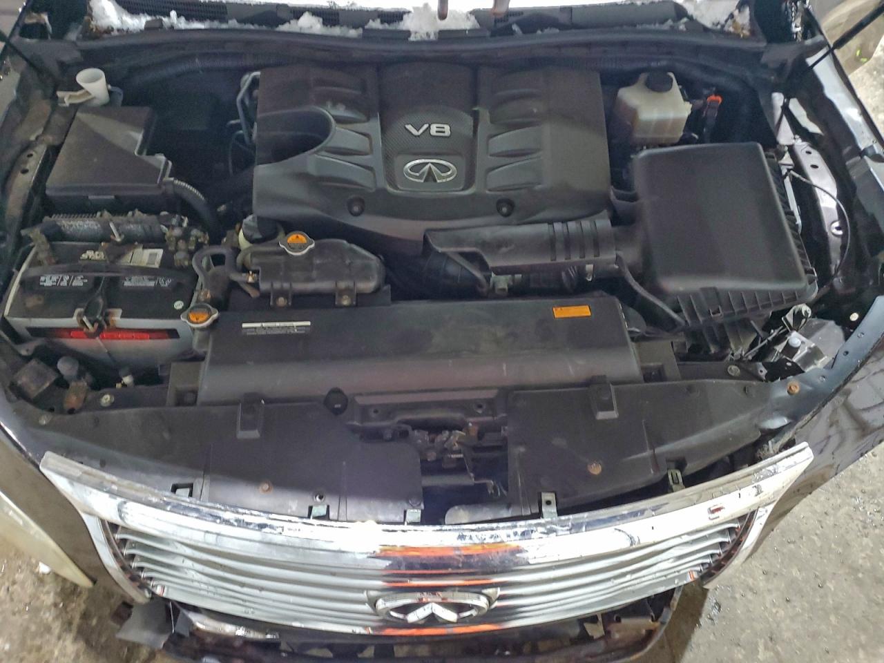 2012 INFINITI QX56 photo 12