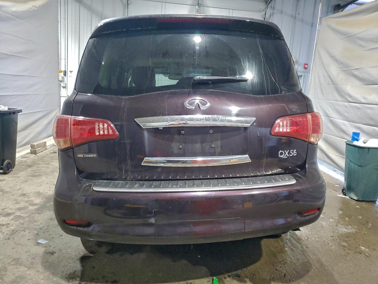 2012 INFINITI QX56 photo 6