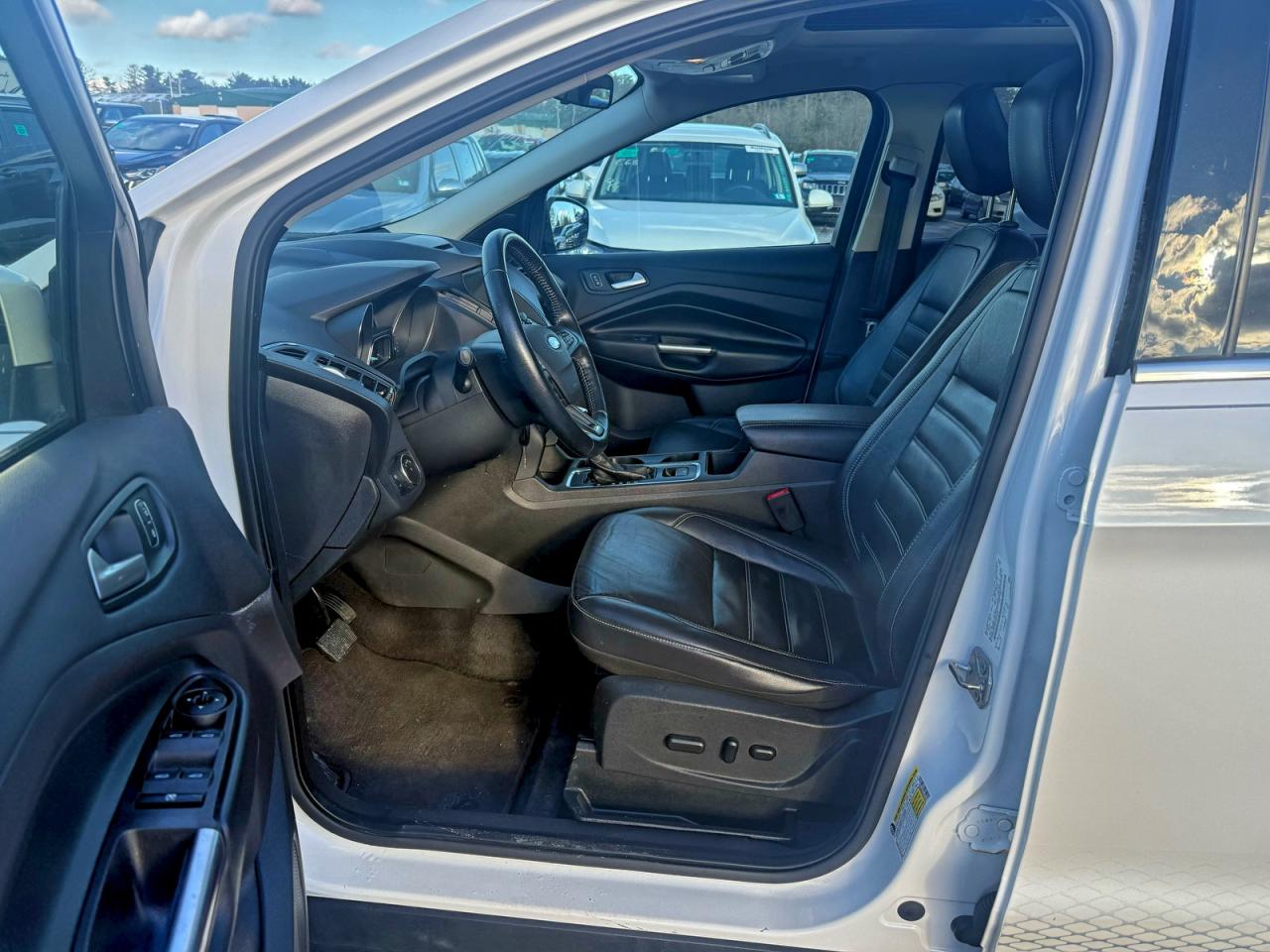 2018 FORD ESCAPE SEL photo 11