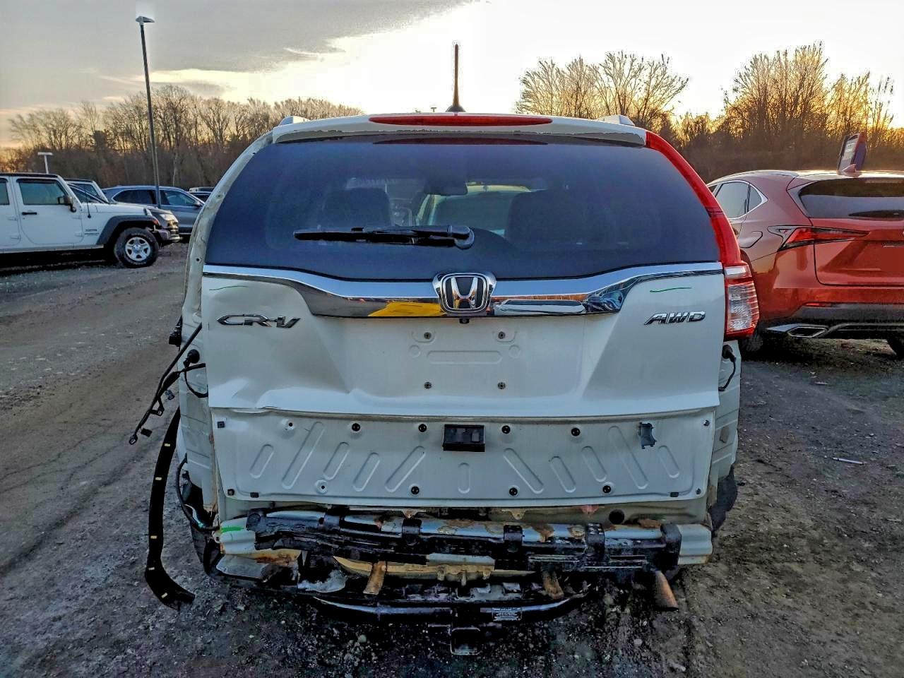 2015 HONDA CR-V TOURING photo 6