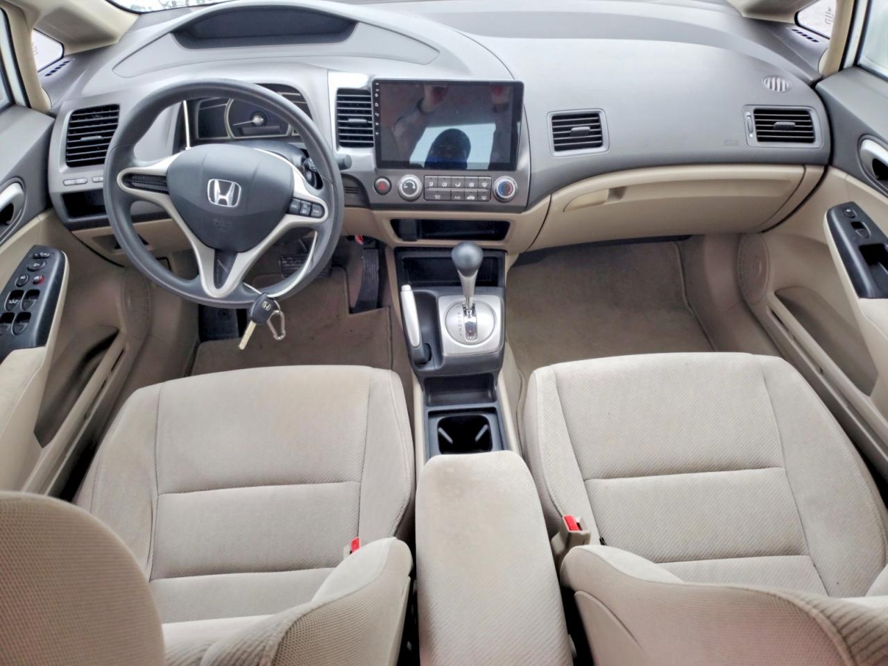 2011 HONDA CIVIC LX photo 8