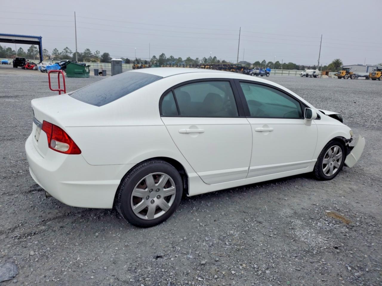 2011 HONDA CIVIC LX photo 3