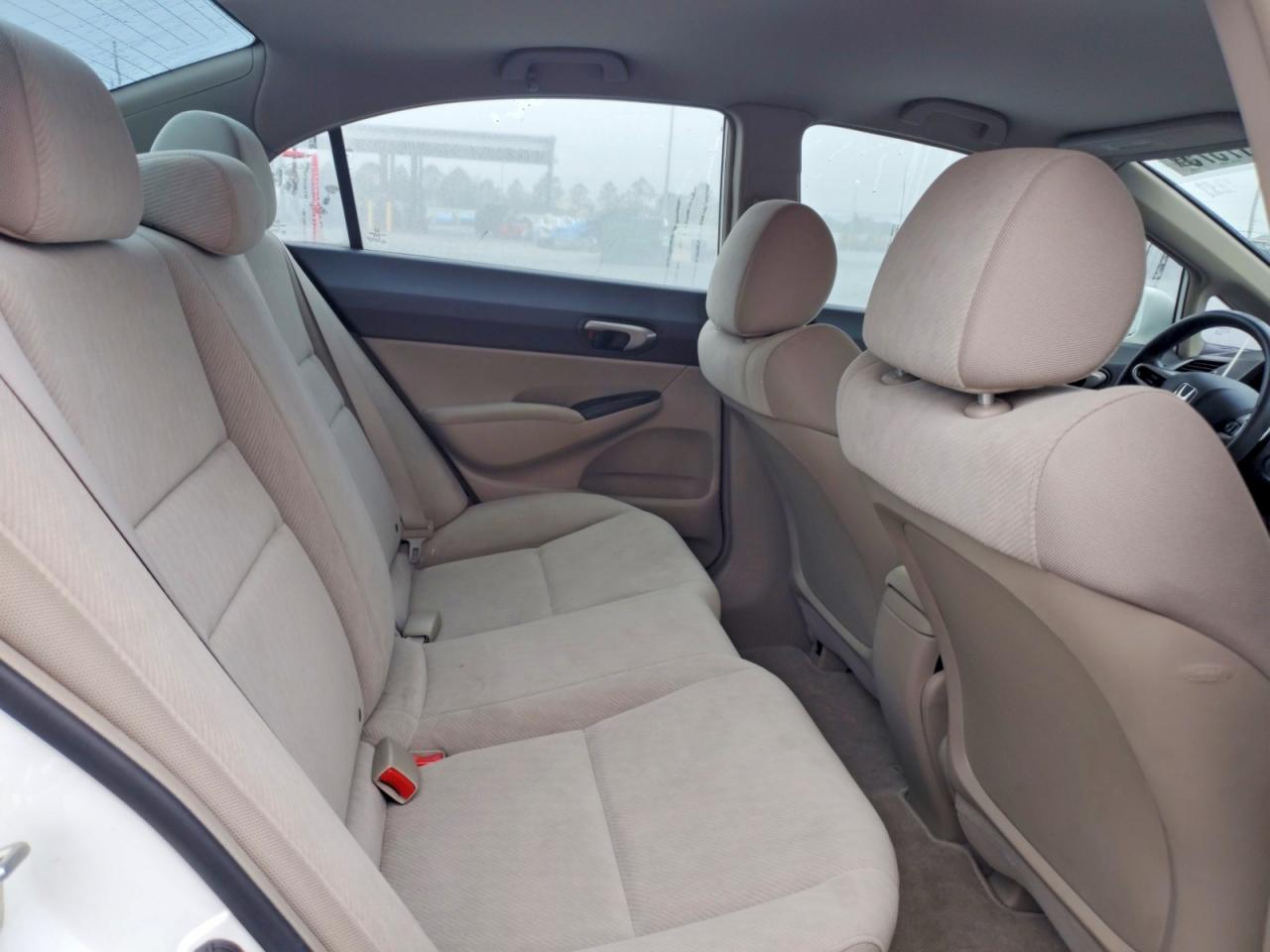 2011 HONDA CIVIC LX photo 10