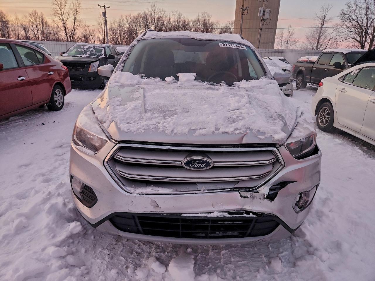 2018 FORD ESCAPE SE photo 9