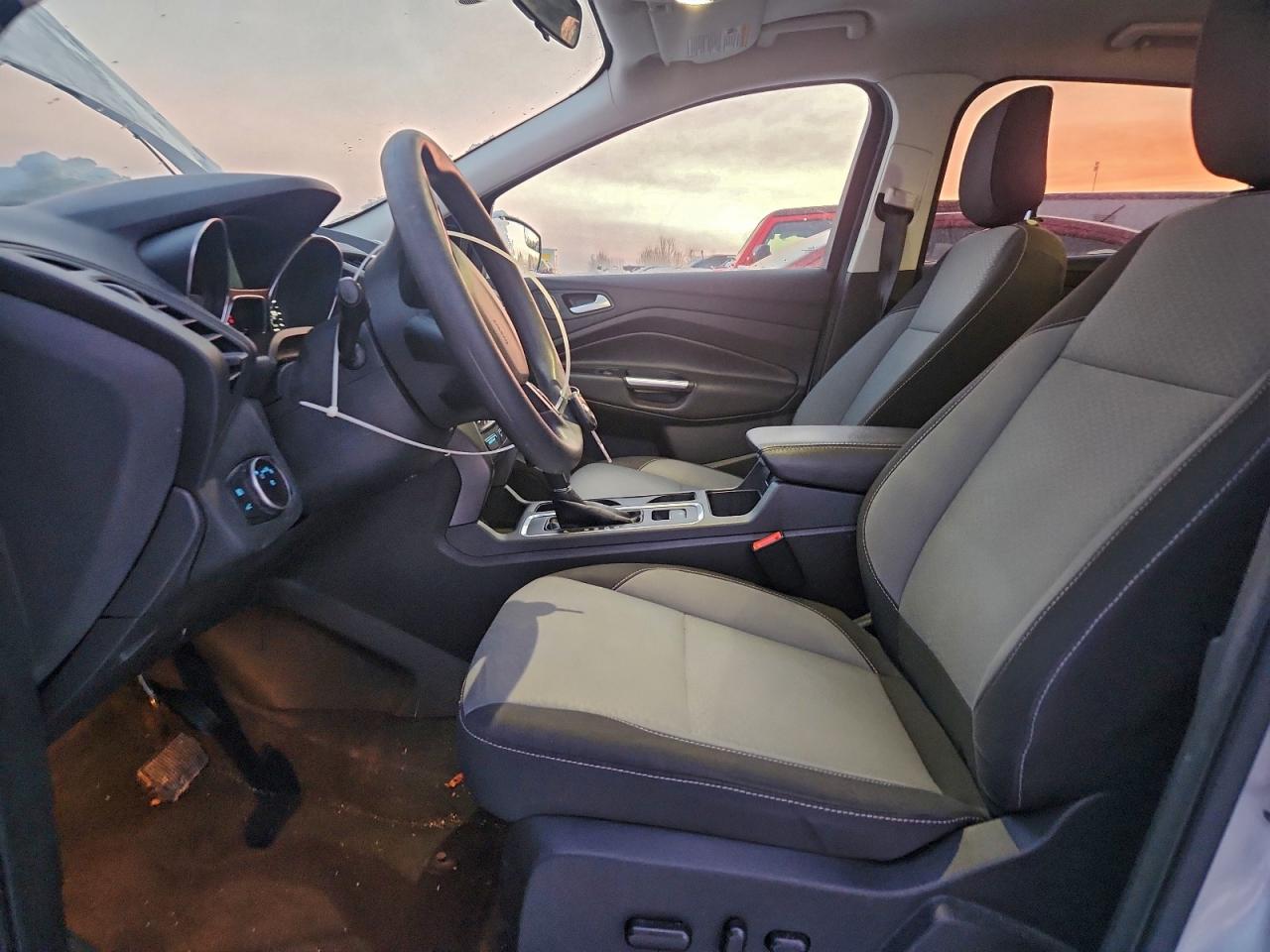 2018 FORD ESCAPE SE photo 13