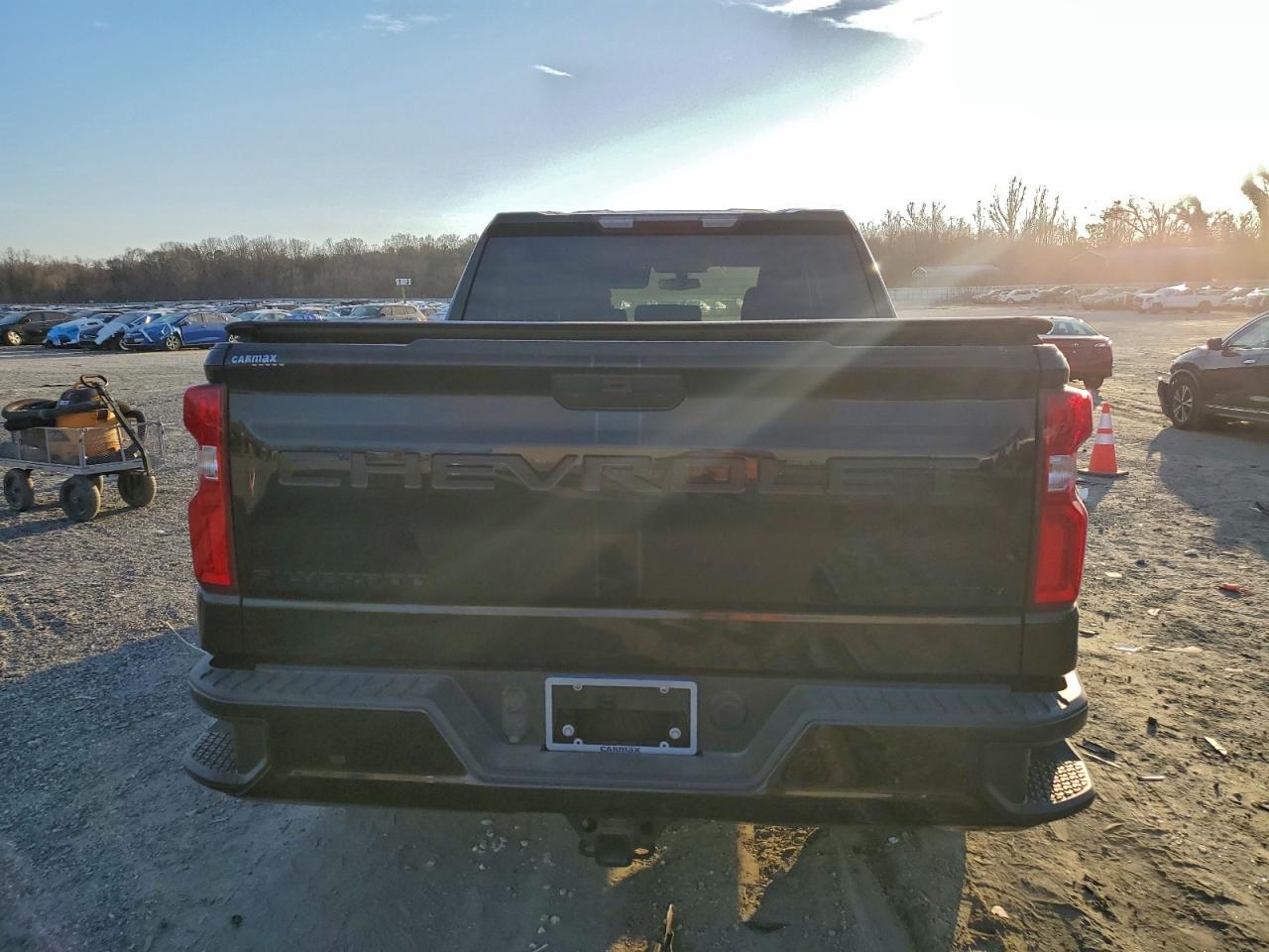2021 CHEVROLET SILVERADO K1500 CUSTOM photo 16
