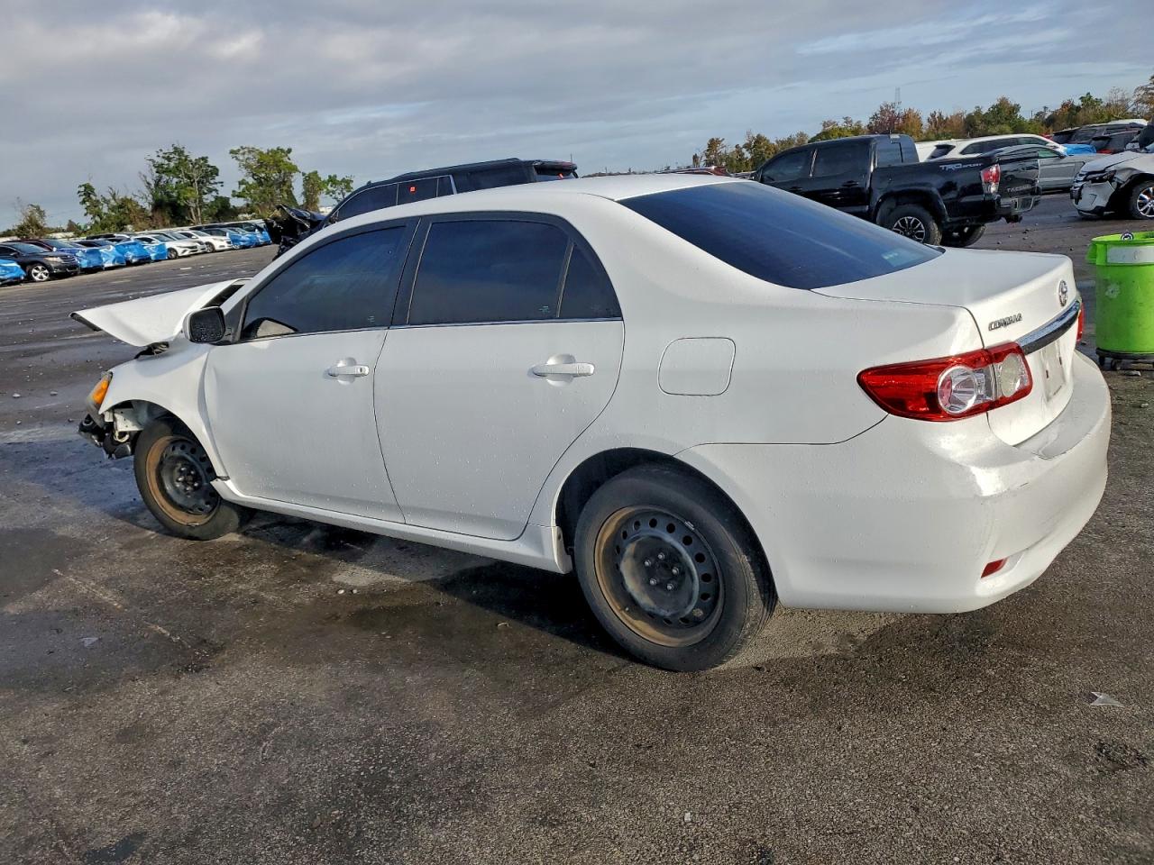 2013 TOYOTA COROLLA BASE photo 2