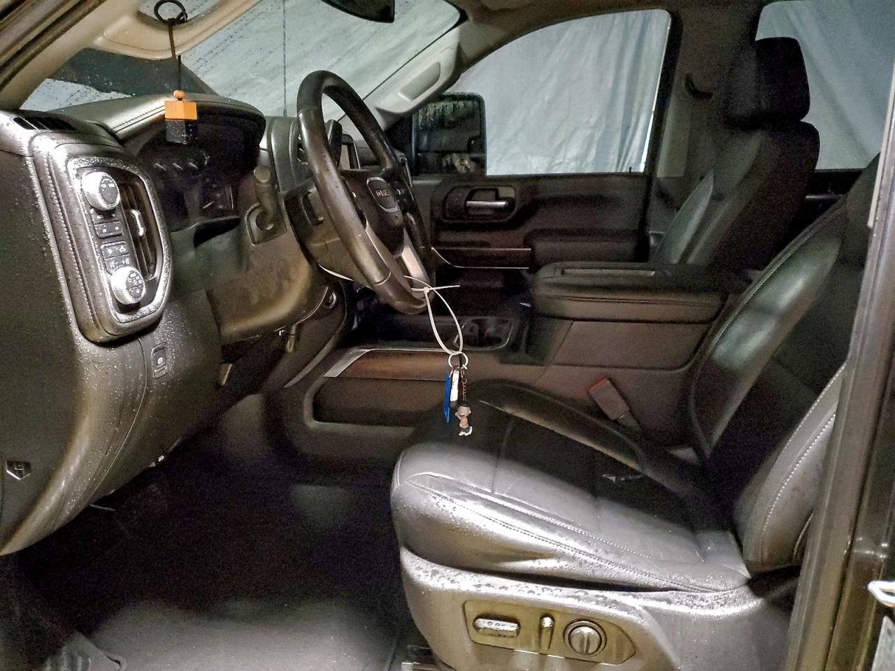 2020 GMC SIERRA K2500 SLT photo 19