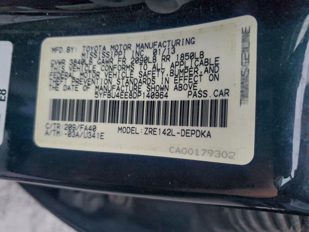 2013 TOYOTA COROLLA BASE photo 34