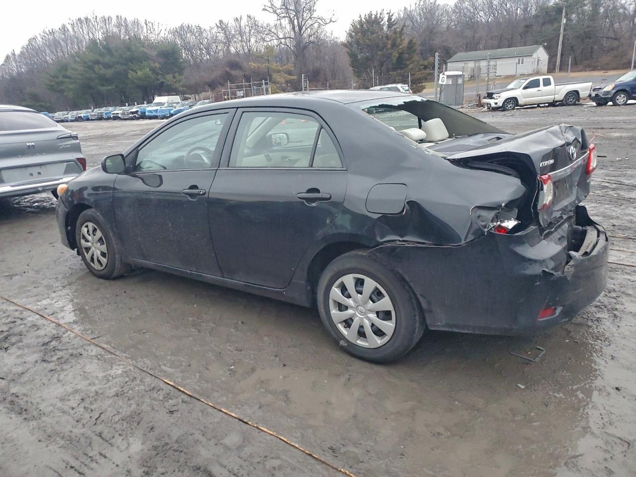 2013 TOYOTA COROLLA BASE photo 4